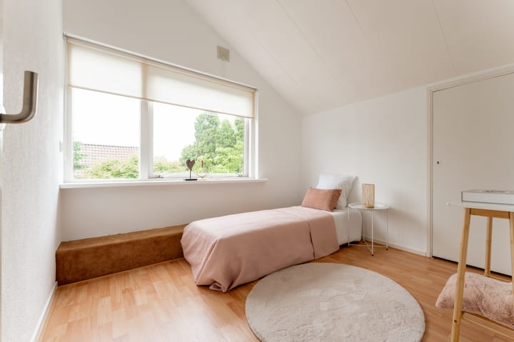 Foto 33 van van Veenweg 65