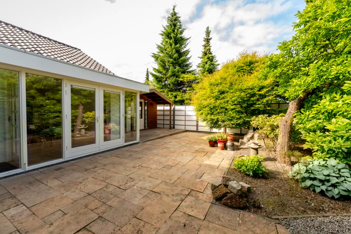 Foto 50 van van Veenweg 65