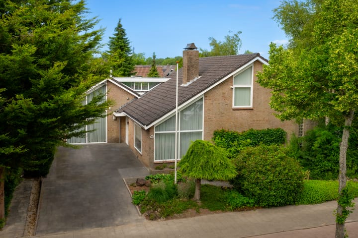 Foto 60 van van Veenweg 65