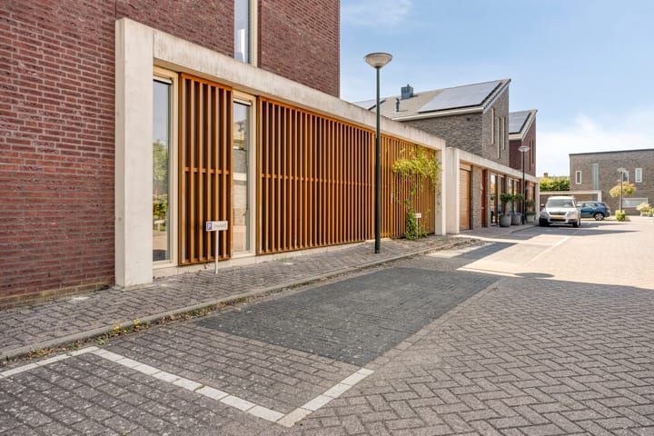 Foto 30 van Unastraat 57