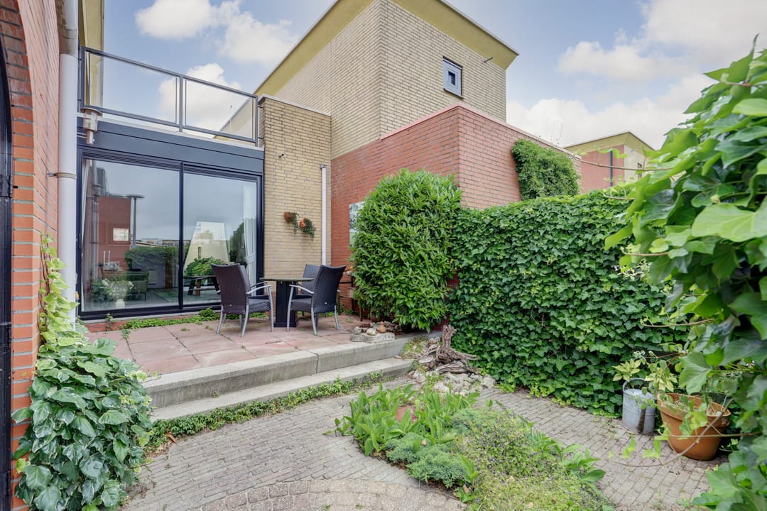 Photo 2 of Adriaan Pieterslaan 25