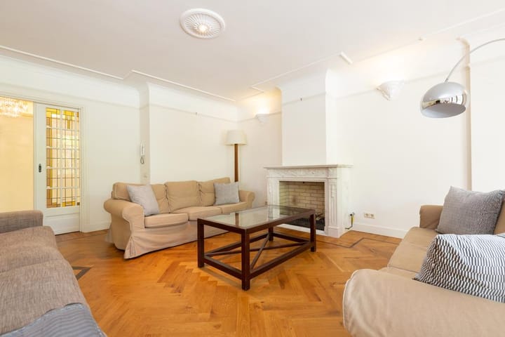 Photo 8 of Riouwstraat 62-B