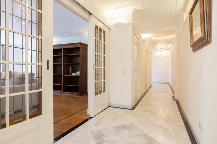 Photo 10 of Riouwstraat 62-B