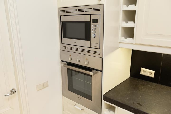 Photo 16 of Riouwstraat 62-B