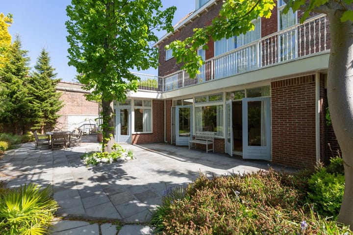 Photo 21 of Riouwstraat 62-B