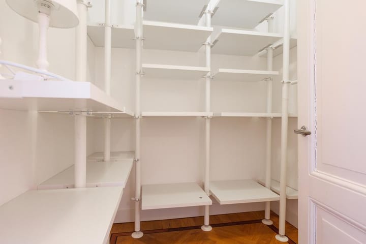 Photo 32 of Riouwstraat 62-B