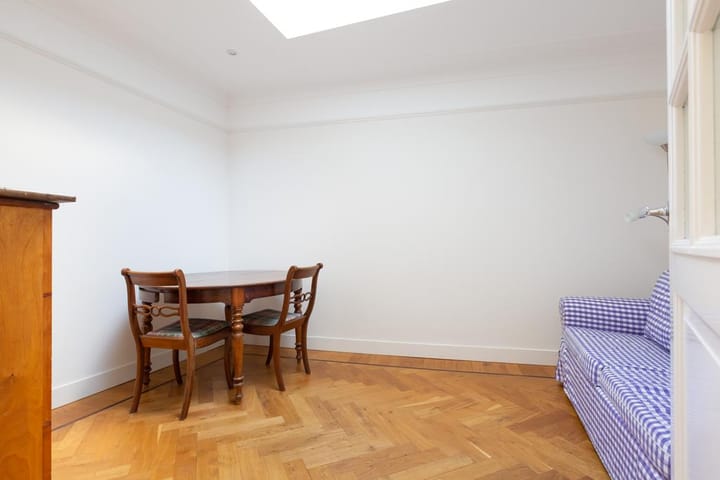 Photo 39 of Riouwstraat 62-B