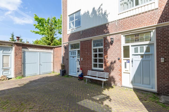 Photo 42 of Riouwstraat 62-B