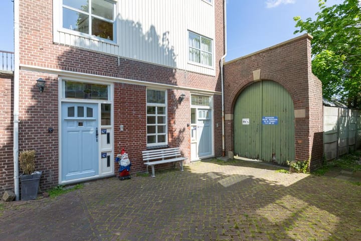 Photo 43 of Riouwstraat 62-B