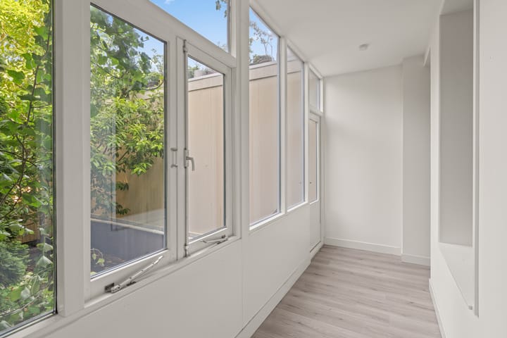 Photo 7 of Willem van Hillegaersbergstraat 37-A