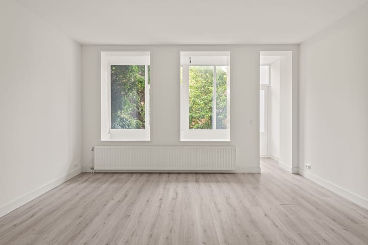 Photo 16 of Willem van Hillegaersbergstraat 37-A