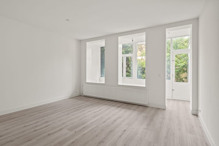 Photo 17 of Willem van Hillegaersbergstraat 37-A