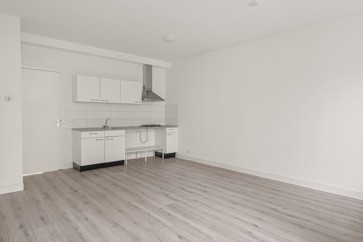 Photo 18 of Willem van Hillegaersbergstraat 37-A