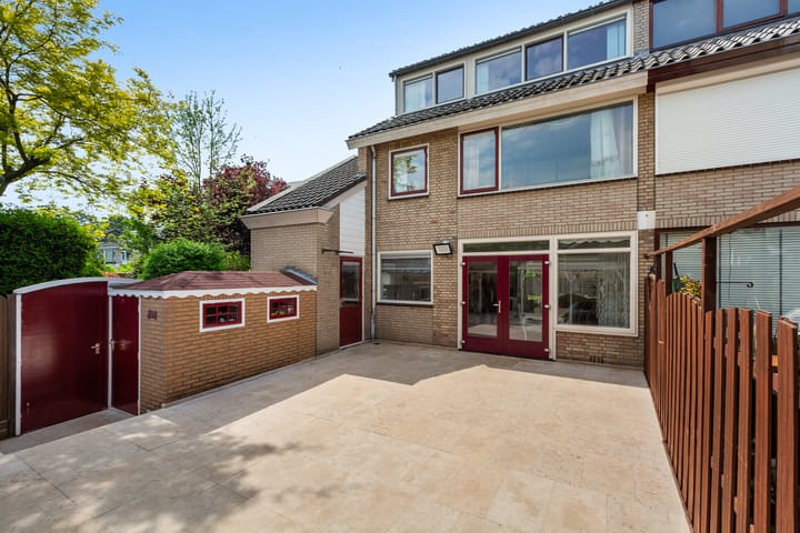 Foto 20 van Van der Helstplein 12