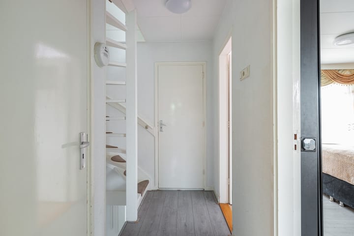 Foto 25 van Van der Helstplein 12