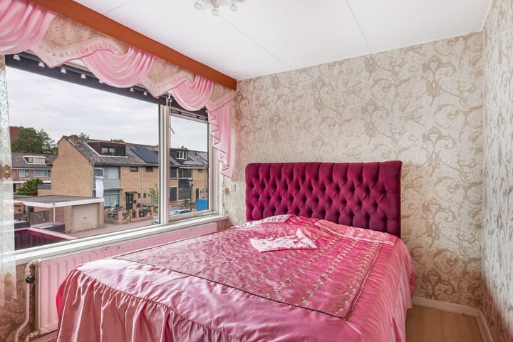 Foto 28 van Van der Helstplein 12