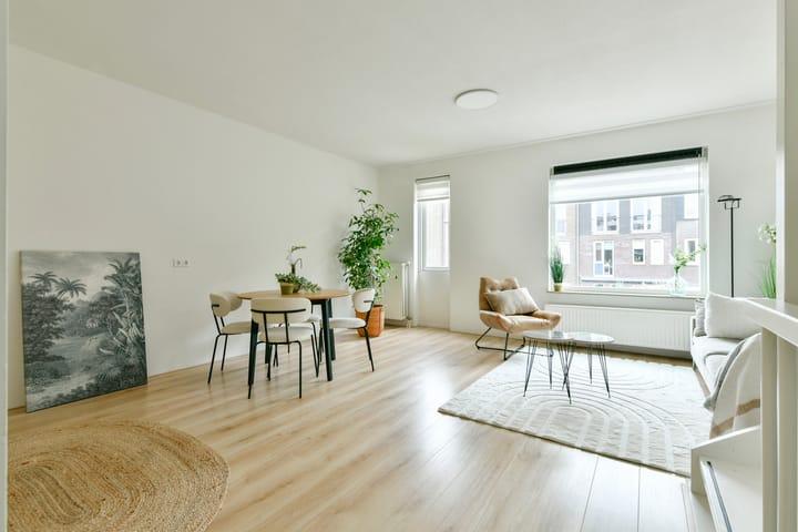 Photo 2 of Edward Masseystraat 10