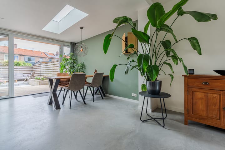 Foto 9 van van Goghstraat 10