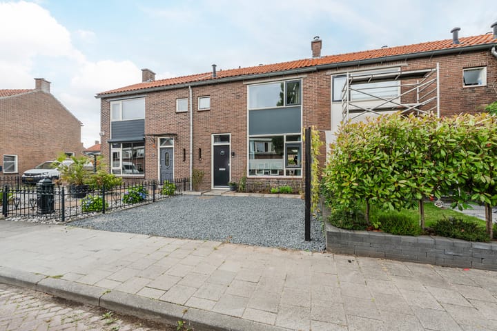 Foto 38 van van Goghstraat 10