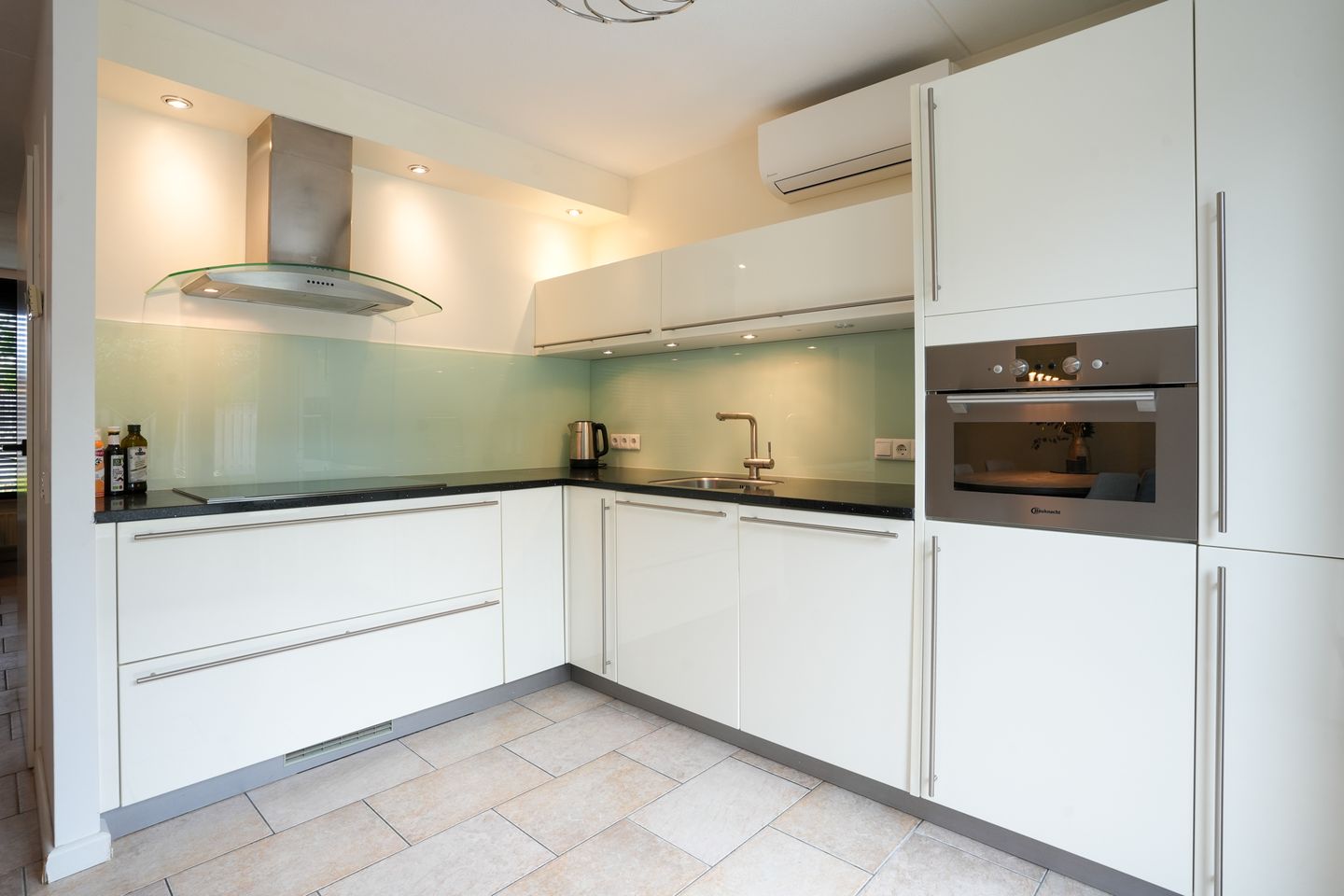 Foto 10 van Leesjongenstraat 3