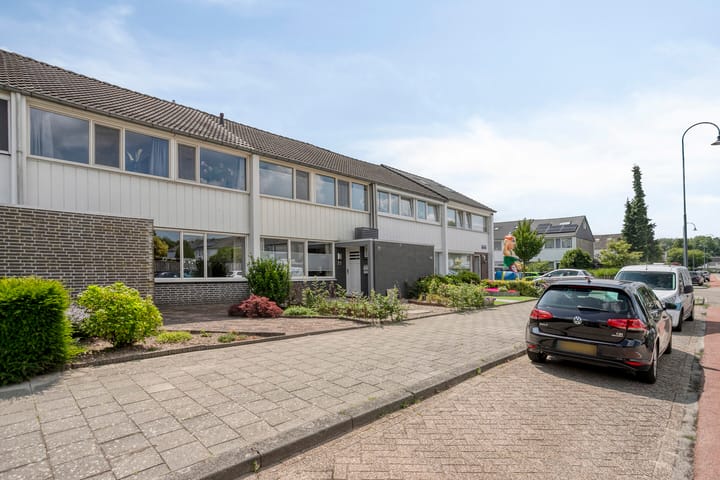 Photo 32 of Harmoniestraat 79