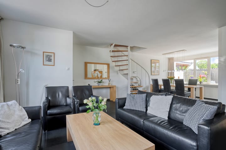 Photo 10 of Harmoniestraat 79