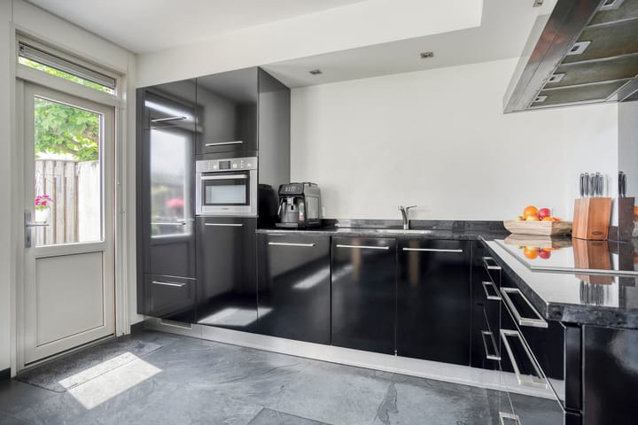 Photo 15 of Harmoniestraat 79