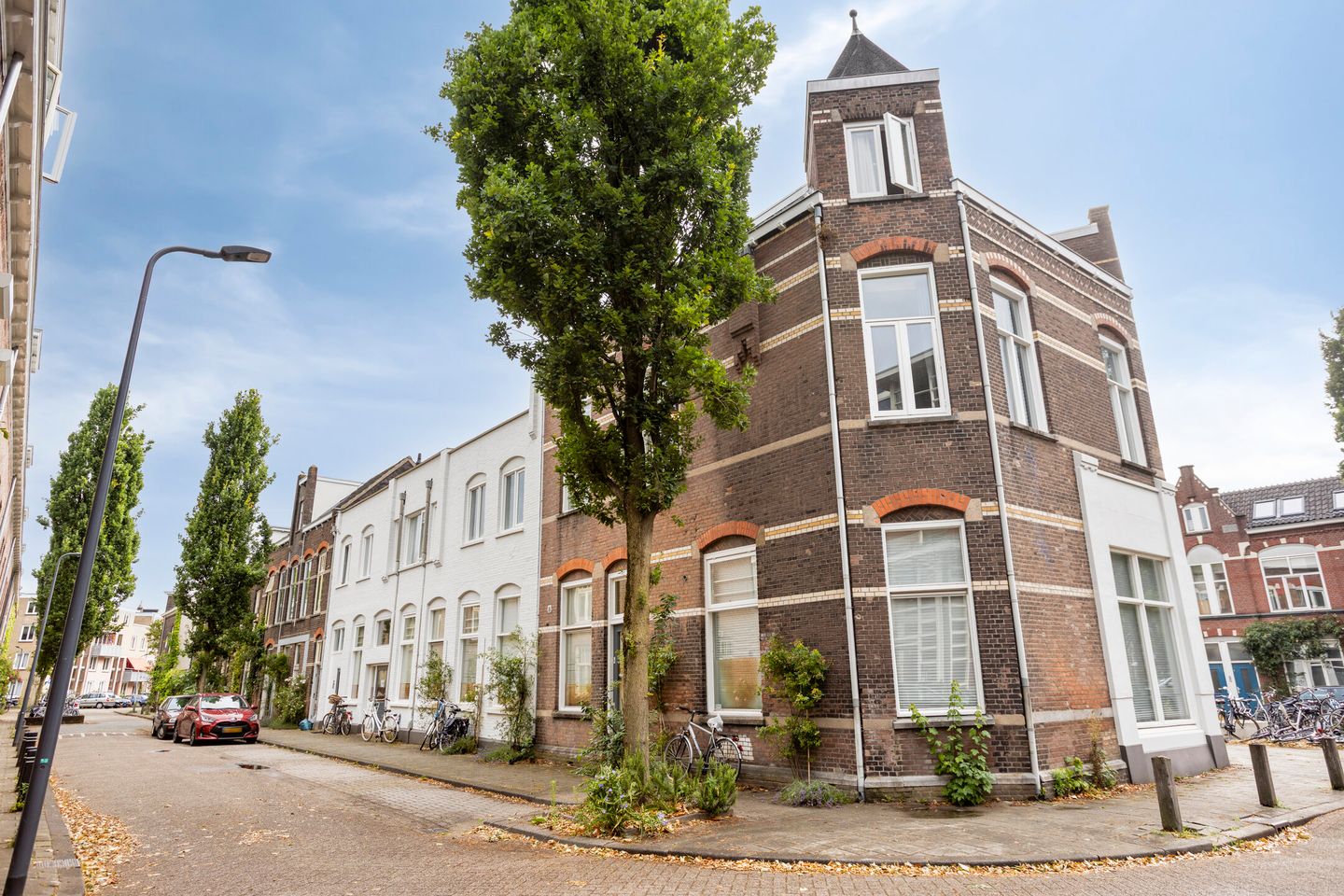 Bekijk foto 4 van van Heurnstraat 8