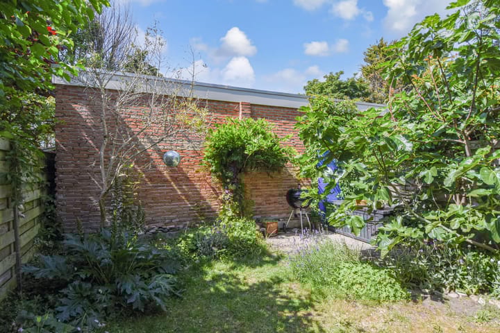 Photo 10 of Beukstraat 131