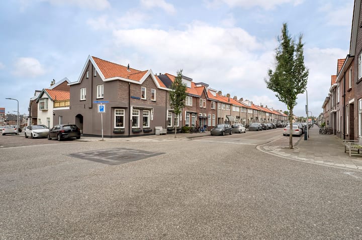 Foto 44 van Secretaris Varkevisserstraat 78