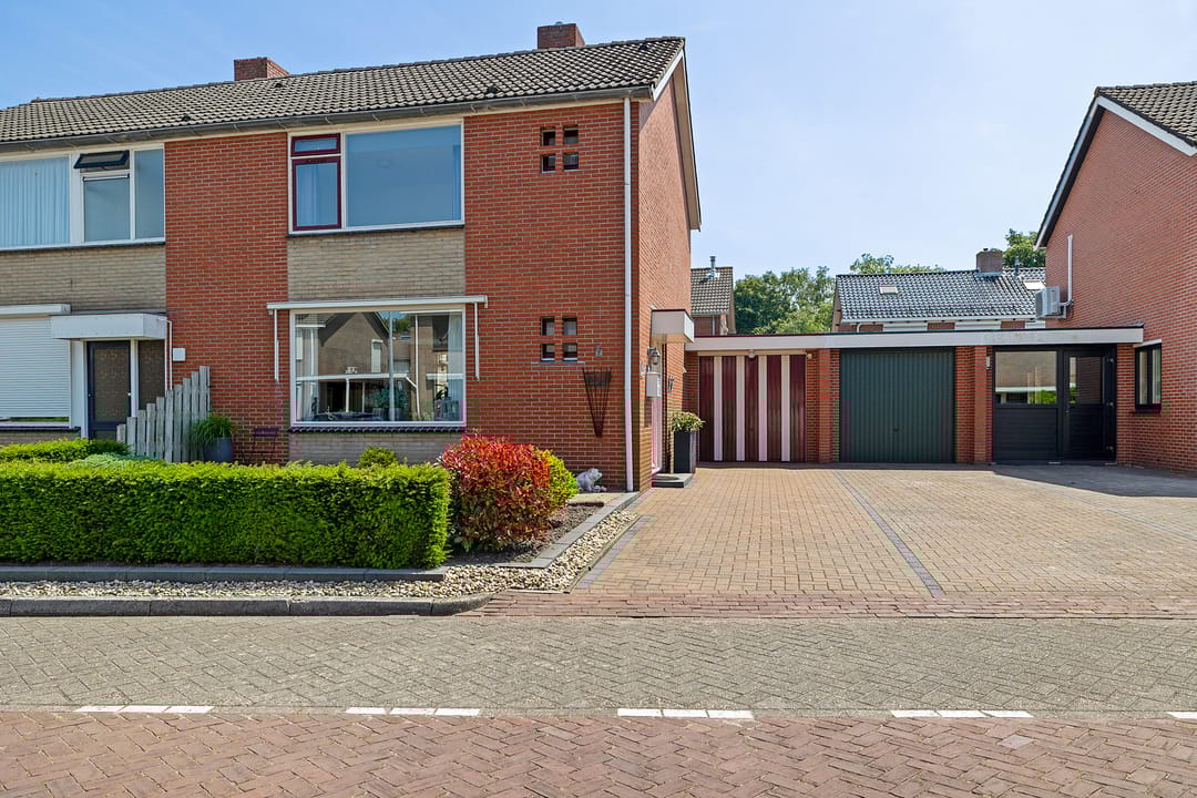 Foto 2 van Jan Steenlaan 6