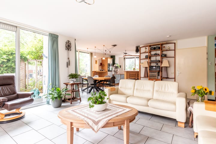 Foto 10 van Joris Ivenslaan 27