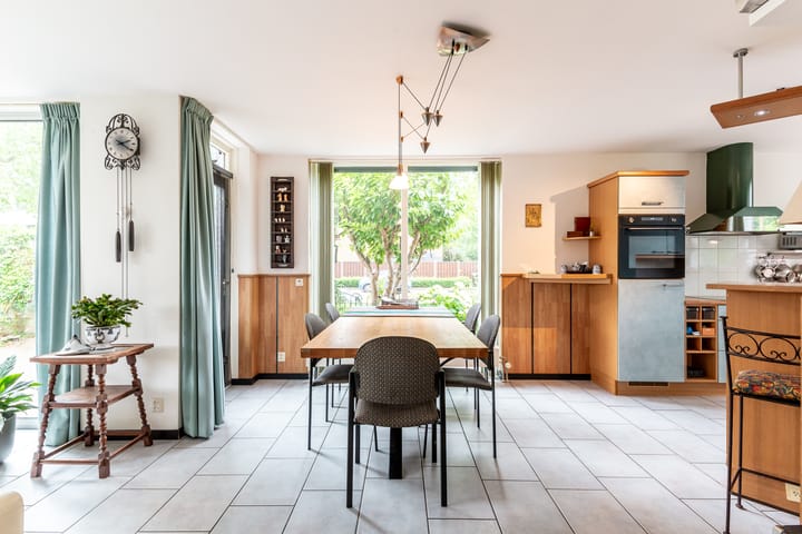 Foto 13 van Joris Ivenslaan 27