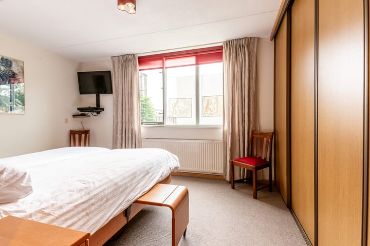 Foto 16 van Joris Ivenslaan 27