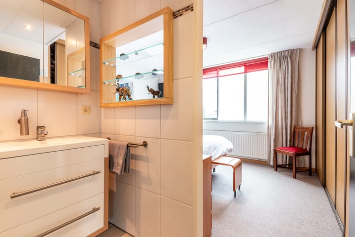 Foto 18 van Joris Ivenslaan 27