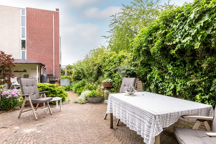 Foto 31 van Joris Ivenslaan 27