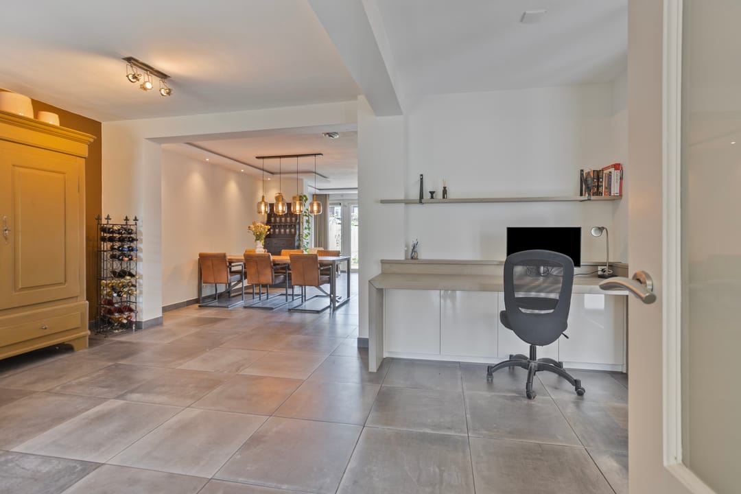 Photo 13 of Pr. Bernhardstraat 10