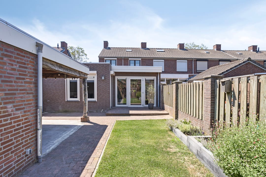 Photo 47 of Pr. Bernhardstraat 10