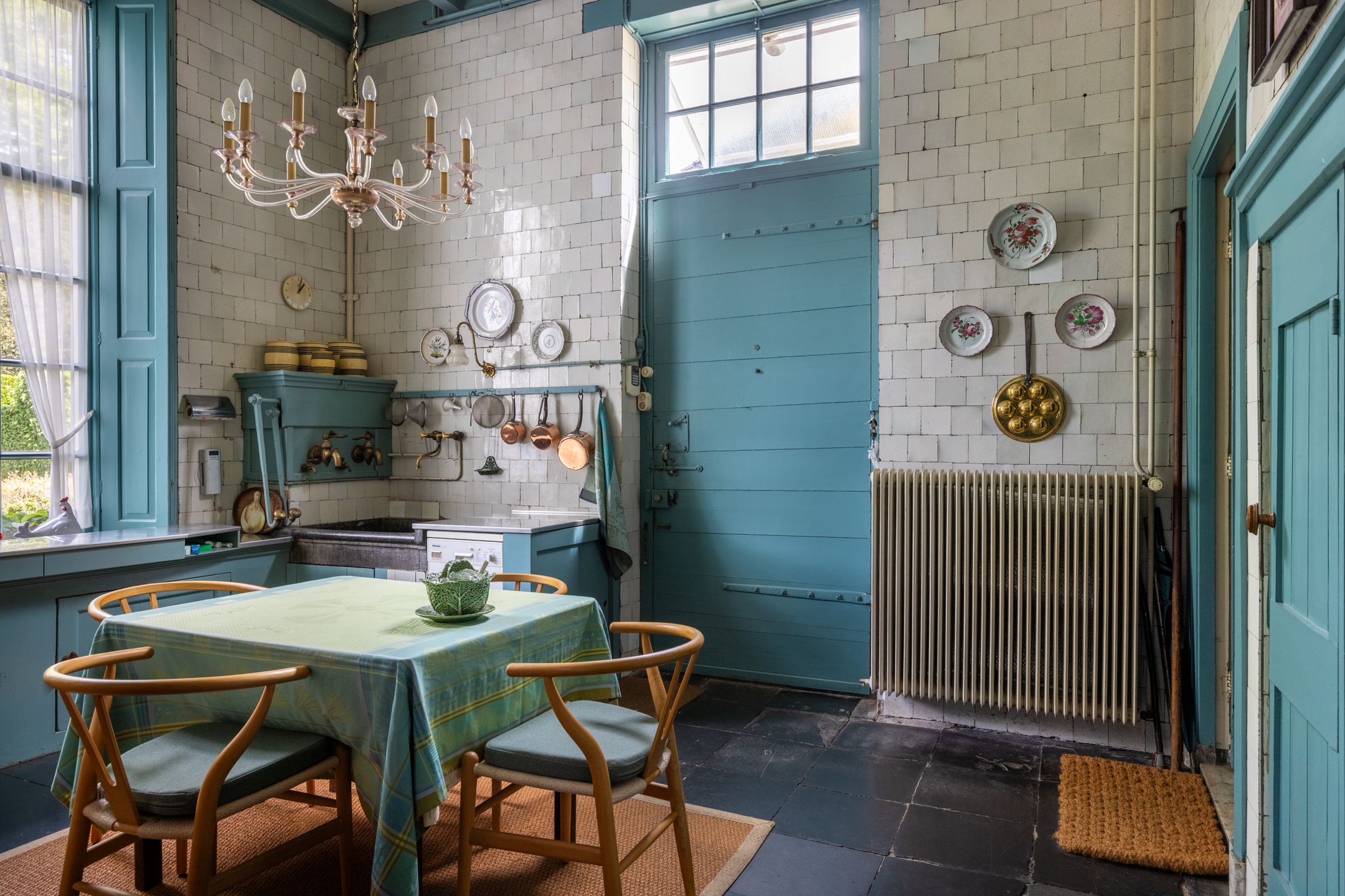 110.jpg?options=width=2160