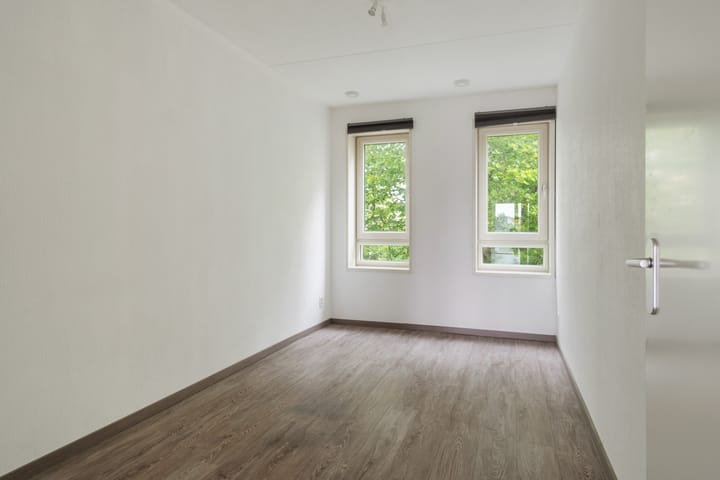 Foto 24 van Stationsweg 19