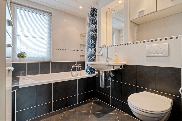 Photo 27 of Meerkoet 6