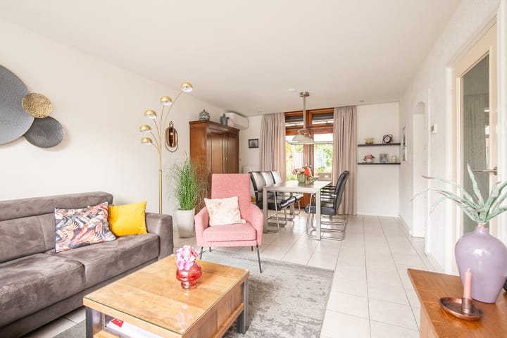 Photo 4 of Driessenstraat 12