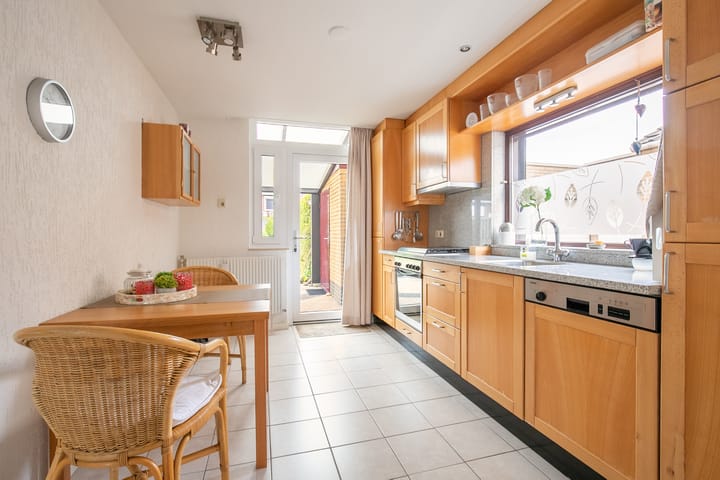 Photo 7 of Driessenstraat 12