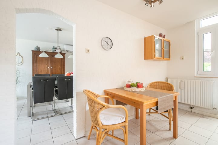 Photo 8 of Driessenstraat 12