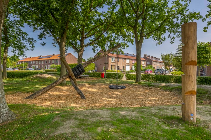 Foto 26 van Meidoornstraat 10-A