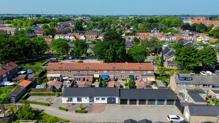 Foto 28 van Meidoornstraat 10-A