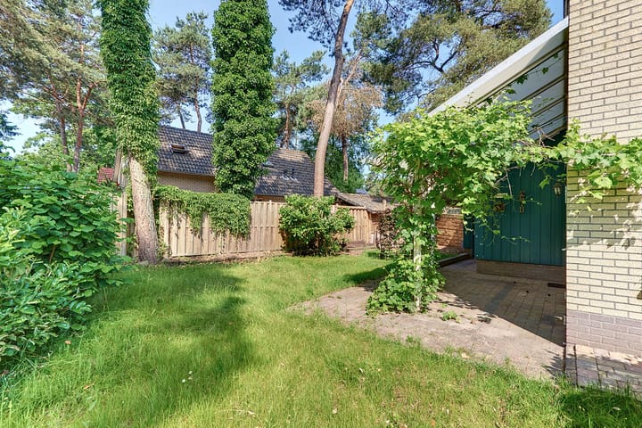 Photo 4 of Paaslohof 13