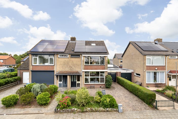 Photo 9 of Van Duivenvoordestraat 15