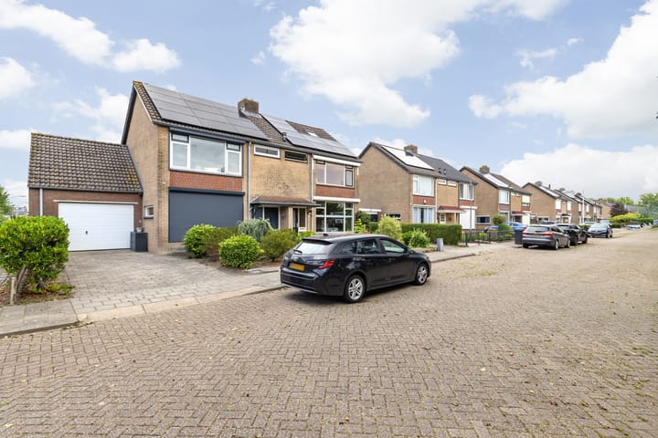 Photo 10 of Van Duivenvoordestraat 15