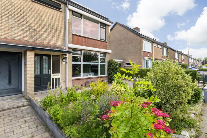 Photo 12 of Van Duivenvoordestraat 15